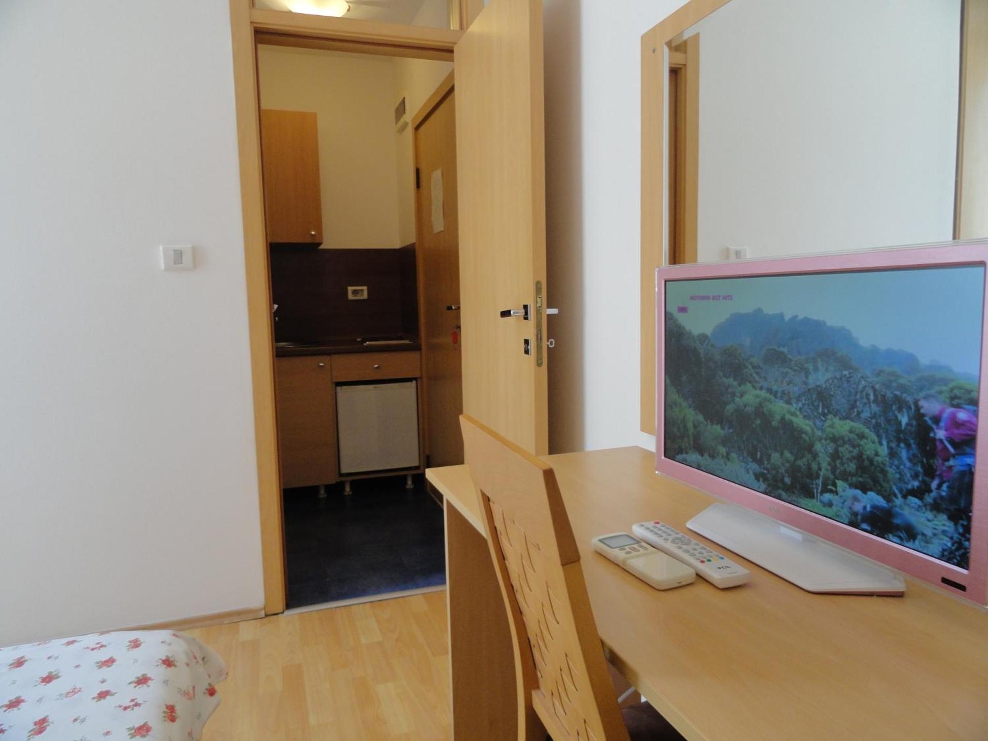 Apartments Mare Budva Exterior photo
