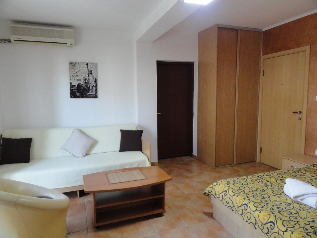 Apartments Mare Budva Room photo