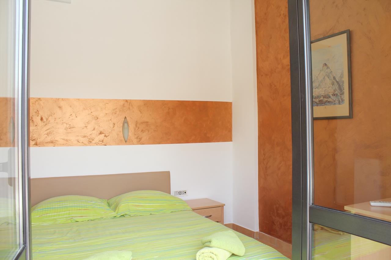 Apartments Mare Budva Room photo